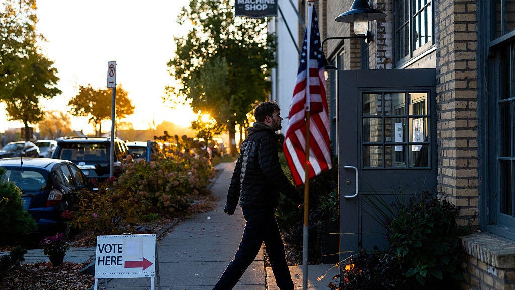Early in-person voting kicks off in Minnesota: Here's what to know — WCCO / CBS Minnesota, Apple Valley Community news