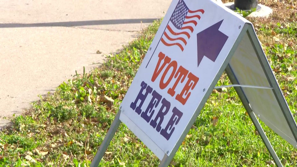 Minneapolis opens 12 pop-up early voting sites across the city ahead of Nov. 3 election — WCCO / CBS Minnesota, Apple Valley Arts news