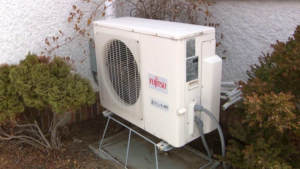 Heat pumps could save the average Minnesota household $230 a year. Here's how — WCCO / CBS Minnesota, Apple Valley Sports news