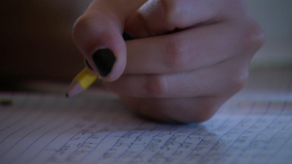 St. Paul educators union says district's plan to cut English learner teachers was made in secret — WCCO / CBS Minnesota, Apple Valley Schools news