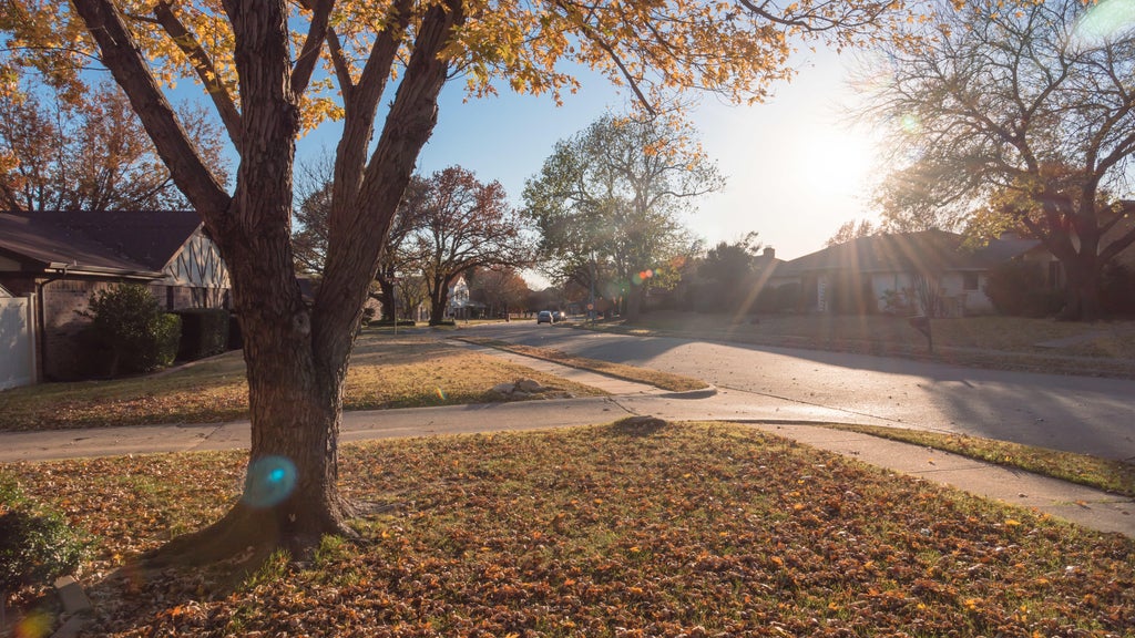 Warm, dry stretch continues Monday in the Twin Cities — WCCO / CBS Minnesota, Apple Valley Community news