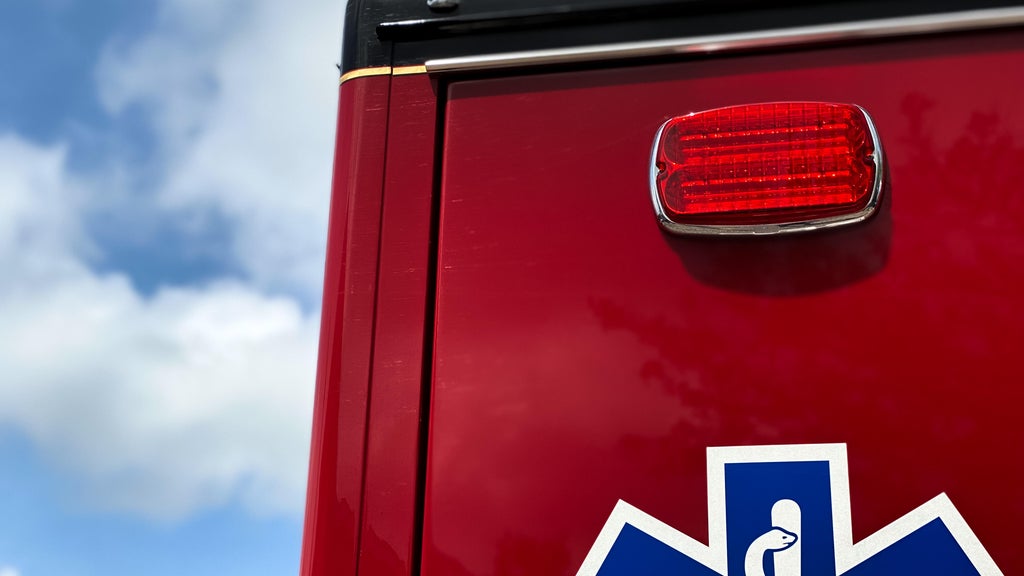 Man, 42, fatally struck by combine in southern Minnesota — WCCO / CBS Minnesota, Apple Valley Health news