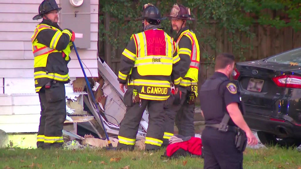 Man blew through Bloomington stop sign, hit car, which then struck home, police say — WCCO / CBS Minnesota, Apple Valley Community news