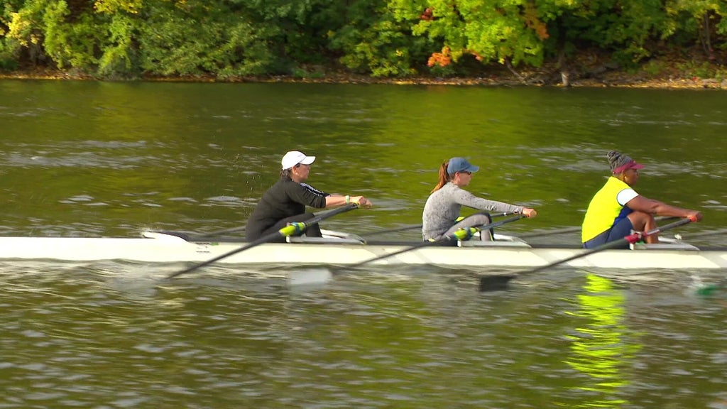 Women in the Minneapolis Rowing Club find challenge, camaraderie on the water — WCCO / CBS Minnesota, Apple Valley Health news