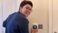 Before you crank up the thermostat, try these tips to keep your house warmer for longer — BBC Business, Apple Valley Business news
