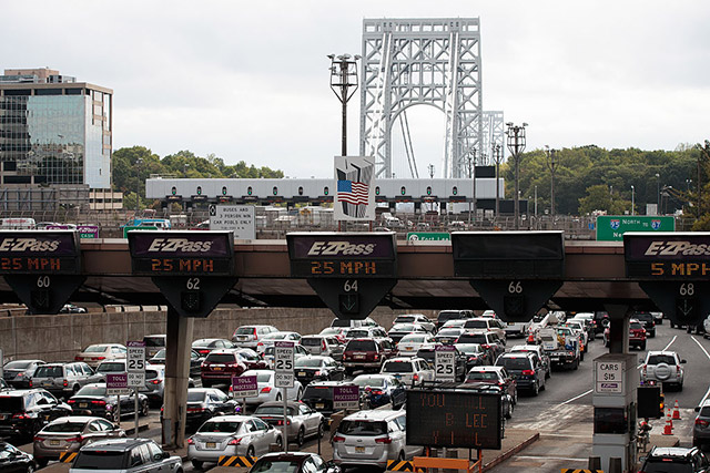 Fatal motorcycle crash closes upper lanes to NY on George Washington Bridge — Gothamist, Apple Valley Community news