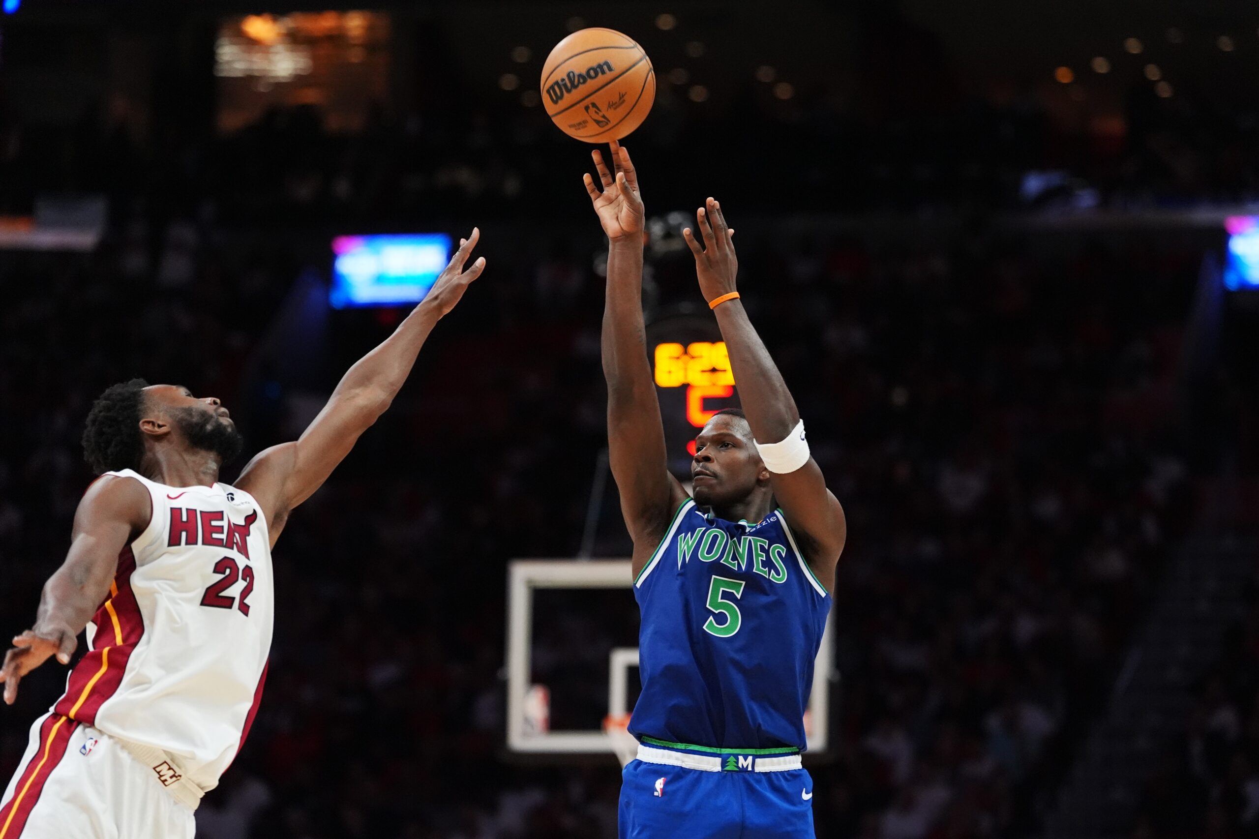 Anthony Edwards scores 45, Wolves roll past Heat 131-106 to spoil Giannis’ opener — KSTP 5, Apple Valley Business news