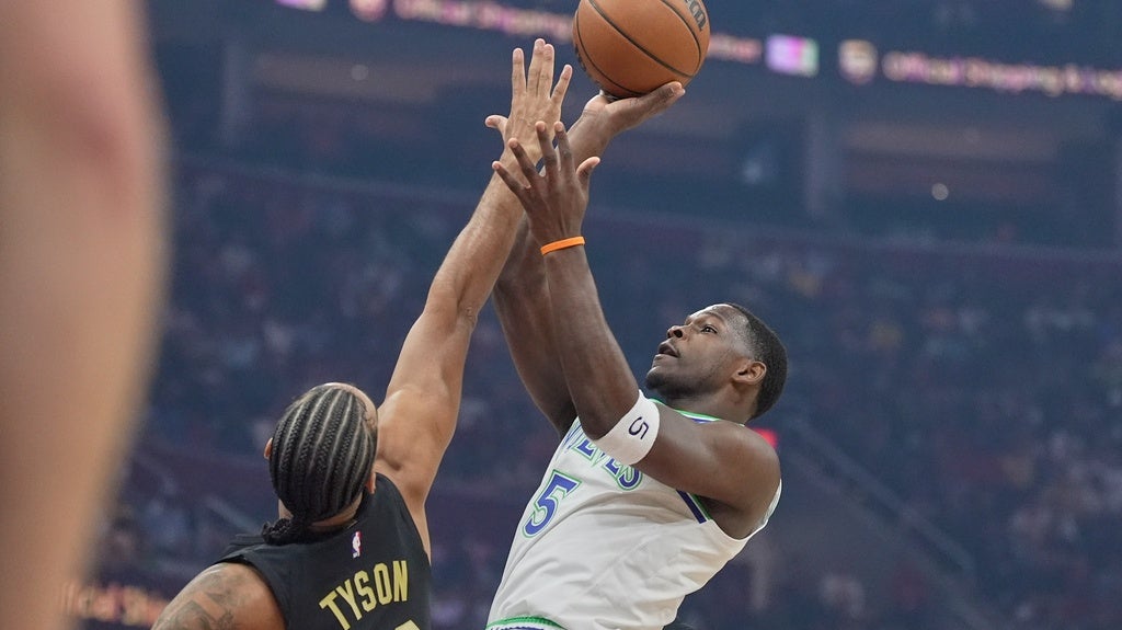 Timberwolves star Anthony Edwards officially undergoes successful surgery — Apple Valley Health news