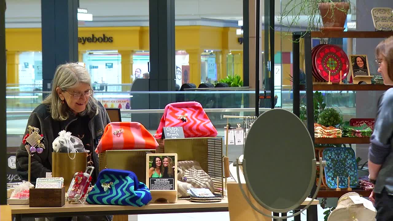 Minnesota businesses still hiring seasonal workers for holidays — KSTP 5, Apple Valley Business news
