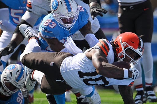 Chicago Bears acquire DT Jeffery Simmons in trade with the Tennessee Titans, AP source says — Apple Valley Business news