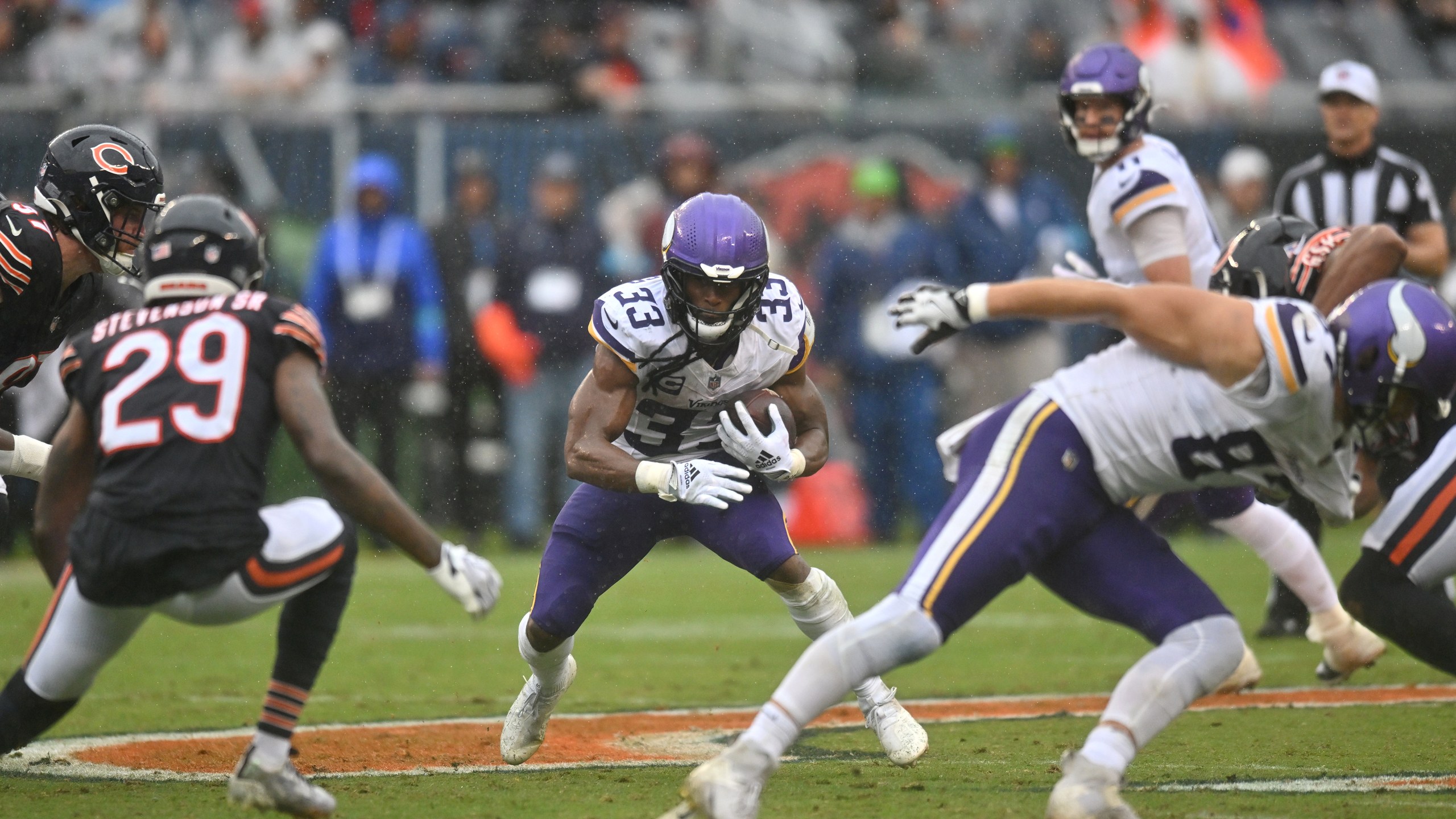 Surprise: Vikings RB Reveals Knee Injury He’s Playing Through — Minnesota Sports Fan, Apple Valley Sports news