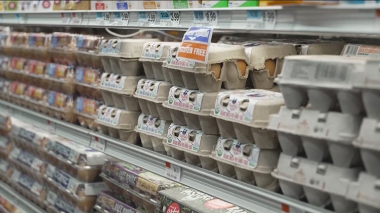 Bad vibes or big warning? The disconnect between consumer sentiment and actual spending keeps growing — KARE 11 Local, Apple Valley Community news