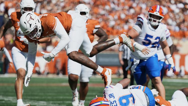 Good fortune continues to flip for No. 7 Texas after upset loss to Florida — KENS 5 (San Antonio), Apple Valley Sports news