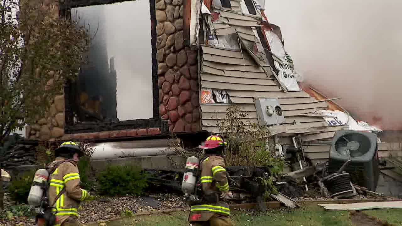 Victoria house fire leaves extensive damage, closes road near school — FOX 9, Apple Valley Schools news