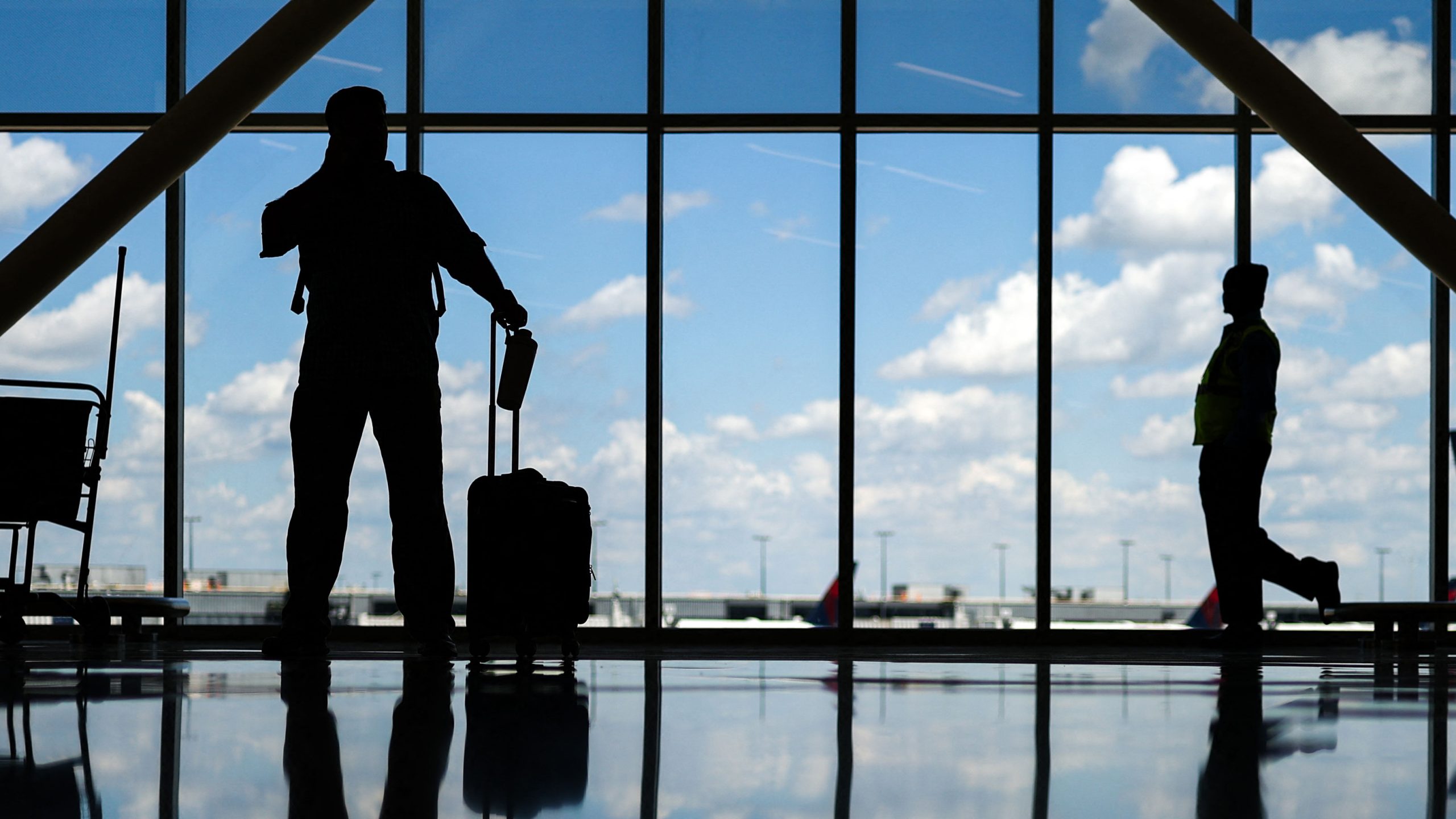 This airline received top marks in several categories in annual Forbes Travel Guide awards — FOX 9, Apple Valley Community news