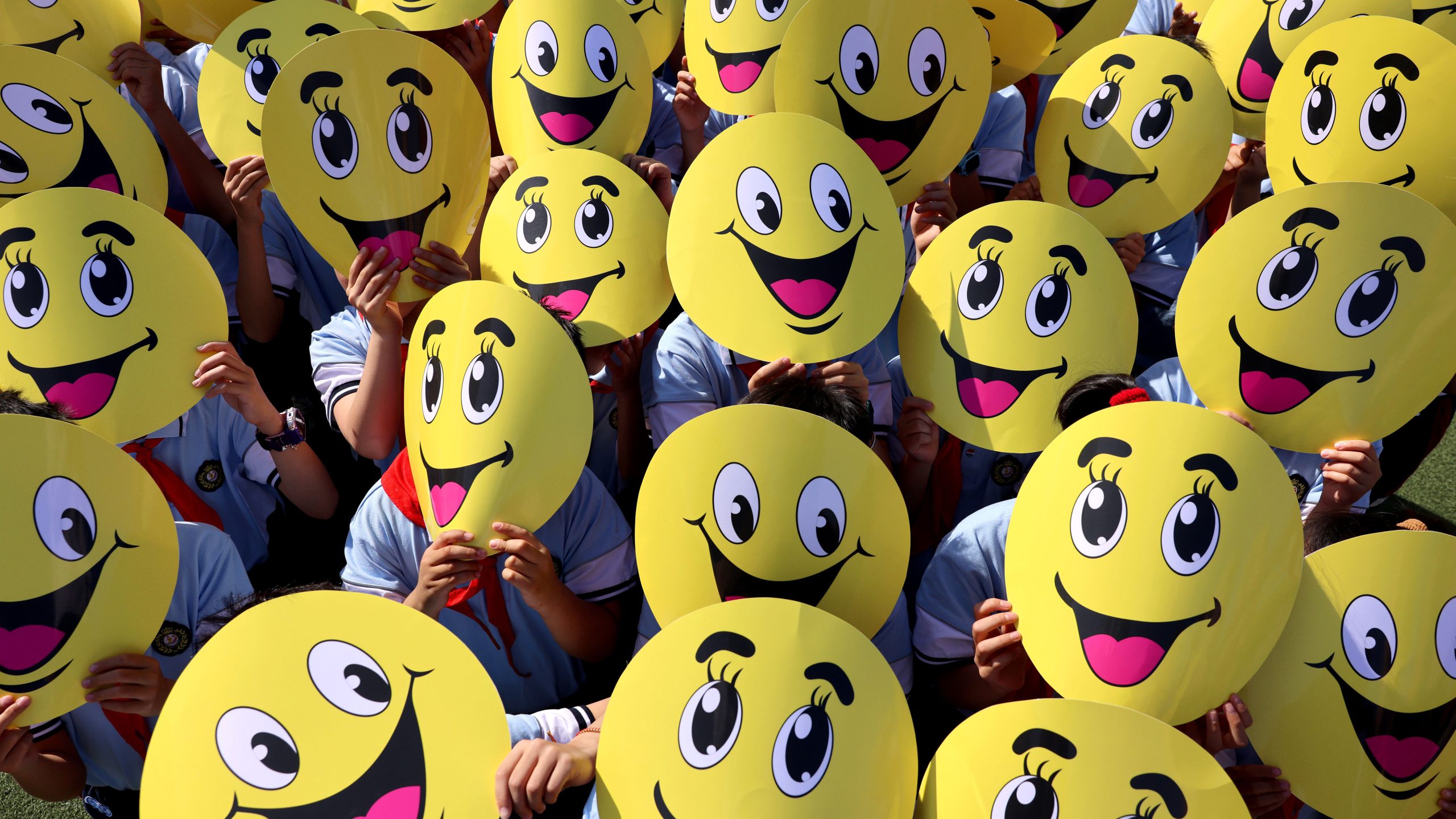 Want to improve your mood and your health? Smile more often, experts suggest — FOX 9, Apple Valley Health news