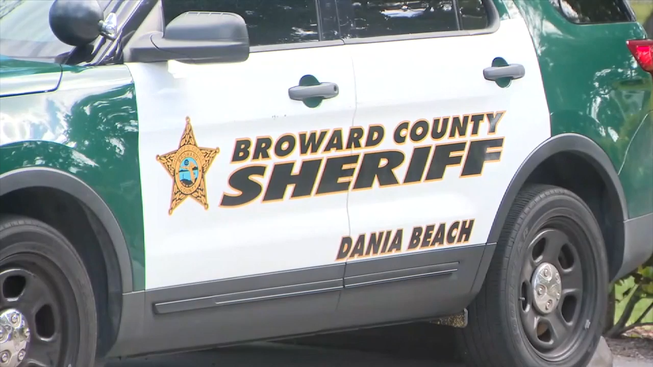 ‘We want transparency’: Broward County launching investigation into Sheriff Gregory Tony’s spending at BSO — WSVN 7 Broward, Apple Valley Government news